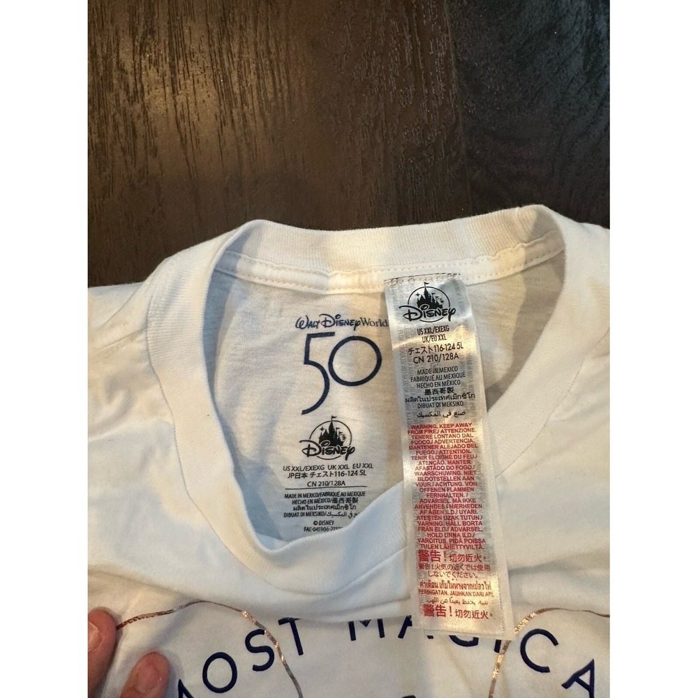 Nwt RARE Disney Parks WDW 50th Anniversary Passholder Long Sleeve T-Shirt #31 - Picture 3 of 3